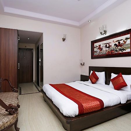 Oyo 5401 Hotel Mid Town New Delhi Extérieur photo