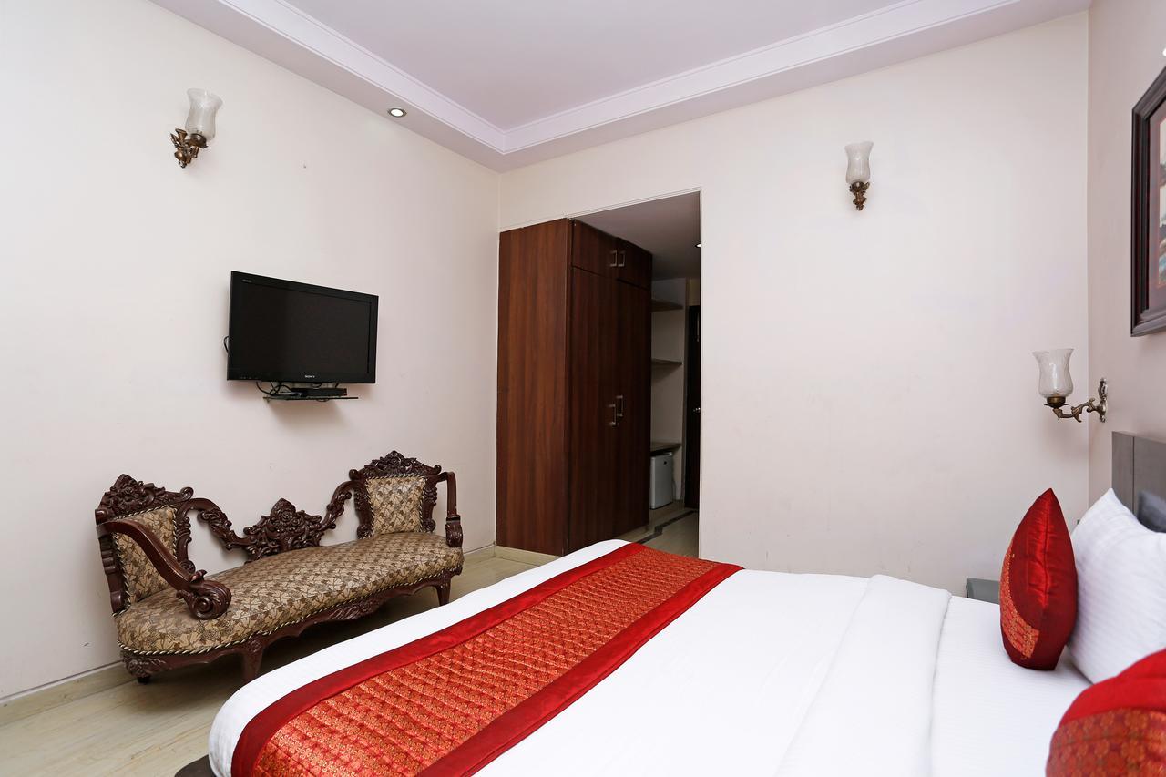 Oyo 5401 Hotel Mid Town New Delhi Extérieur photo