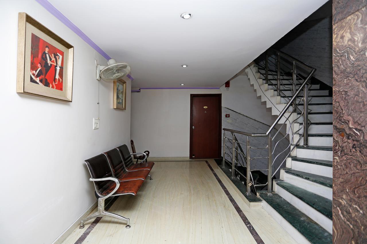 Oyo 5401 Hotel Mid Town New Delhi Extérieur photo