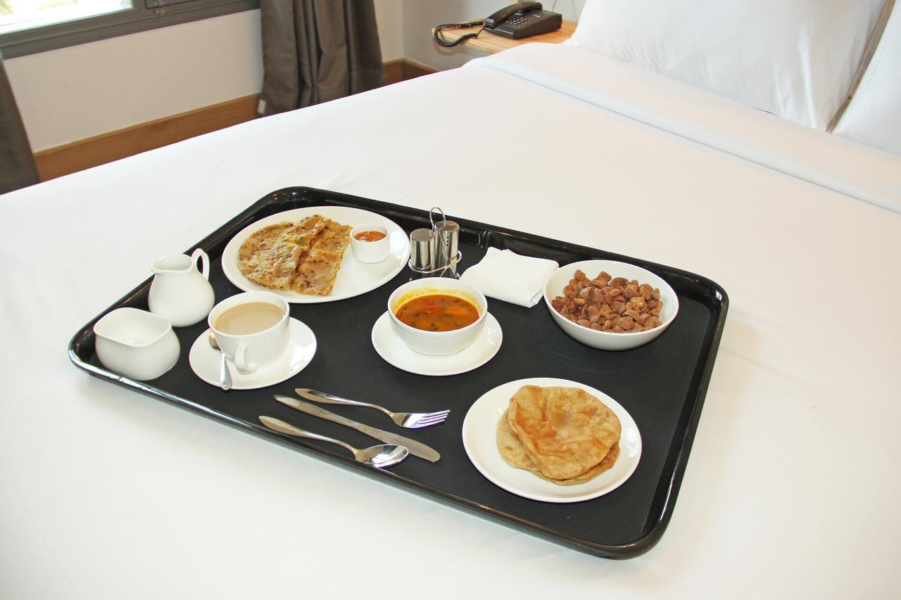 Oyo 5401 Hotel Mid Town New Delhi Extérieur photo